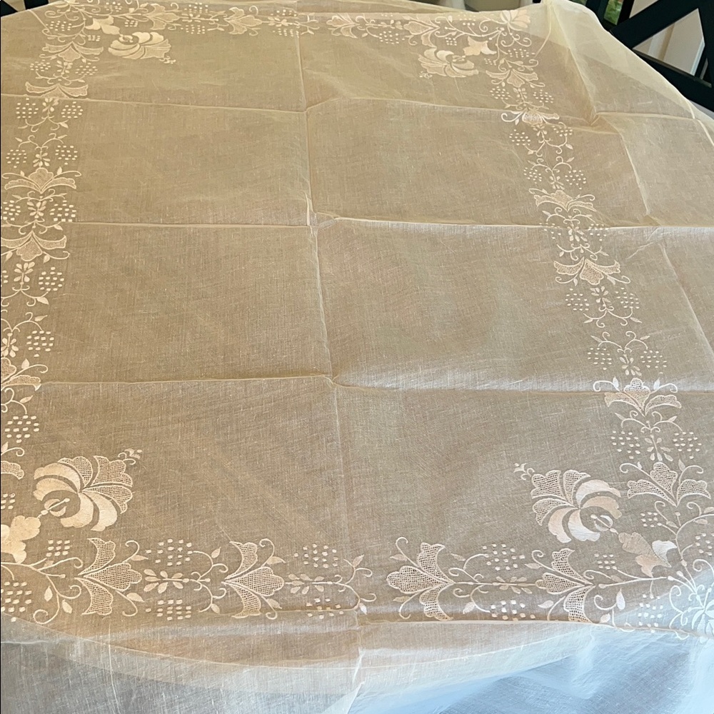 Organza sheer Cream Tablecloth with Floral Embroidery. Dainty. New in pkg